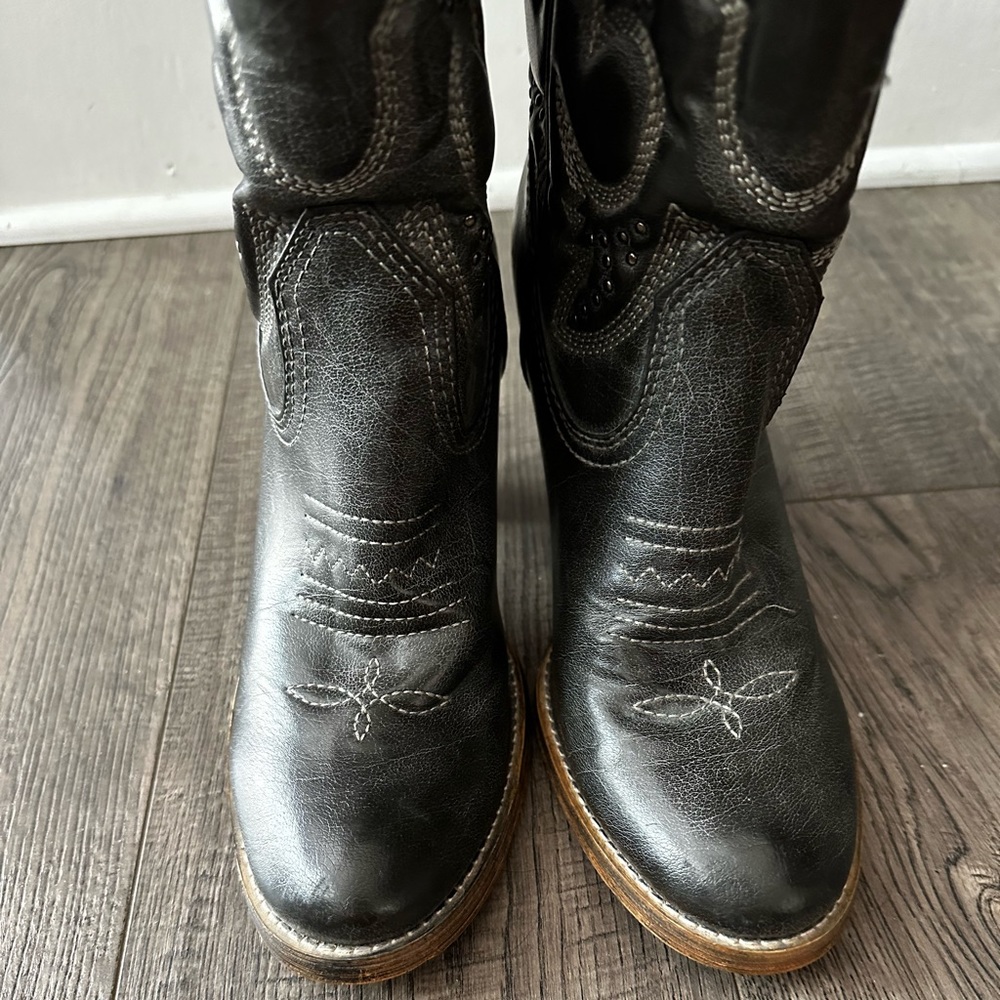 Very Volatile Denver Fashion Boot Charcoal gray Sz 7 - Picture 6 of 12